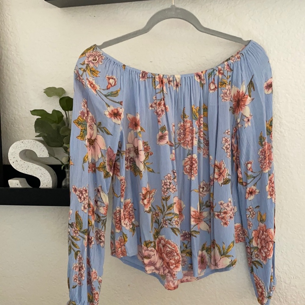 Billabong off the shoulder blouse